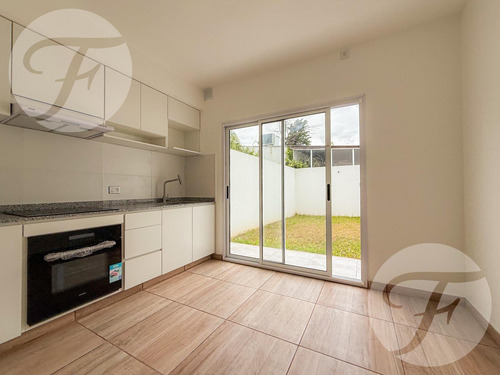 Venta En Bloque - Complejo De 3 Duplex - Castelar Sur