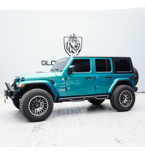 Jeep Wrangler Sahara