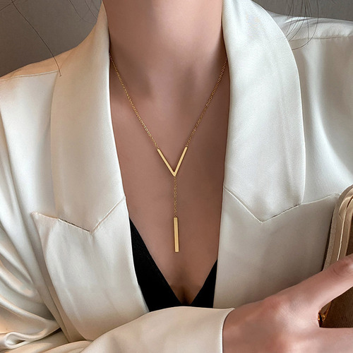Colar Feminino Luxo Longo Semijóia Clavícula Banhado A Ouro Cor Dourado