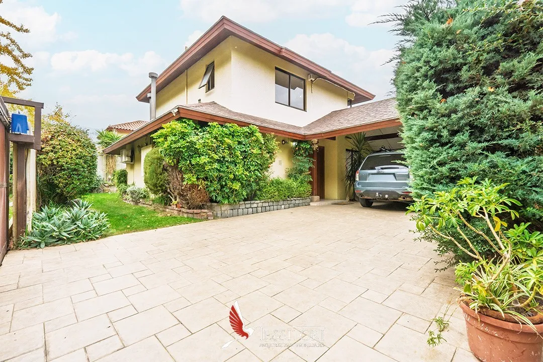 Imagen 1 de 30 de Casa En Venta De 3 Dorm. En Peñalolén, Con Hermoso Parque