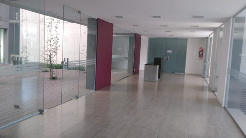 Departamento De 2 Ambientes Al Frente. Ituzaingo. Of 1605