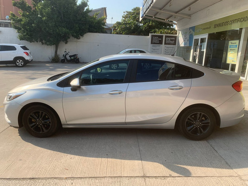 Imagen 7 de 14 de Chevrolet Cruze 2018 1.4 Ls Mt
