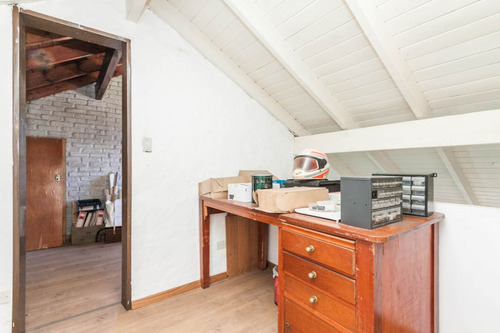 Encantadora Casa En La Martona