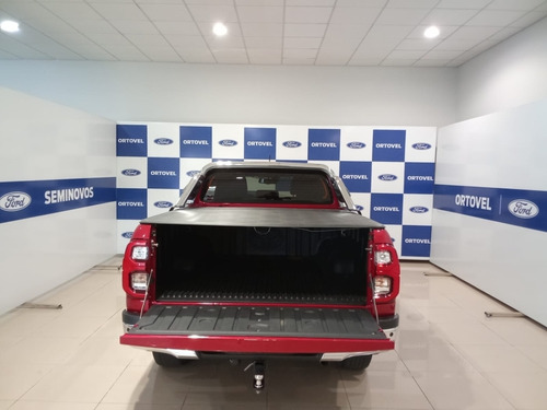 Toyota Hilux 2.8 D-4D TURBO DIESEL CD SRX 4X4 AUTOMÁTICO