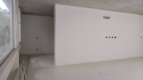 Amplio 3 Amb De 146 M Totales. Con Cochera -edificio Con Amenities -financiación En Pesos