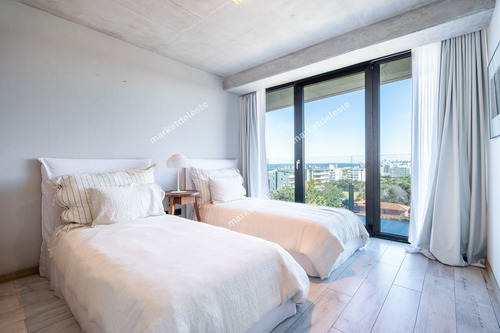 Surfside - 3 Suite + Den
