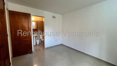 Amplio Apartamento En Colinas De La Tahona! #25-14016 Ricardo Rah