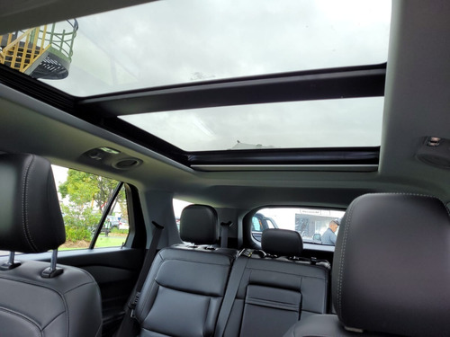 Imagen 16 de 17 de Ford Explorer Xlt 2022 170 Y.l
