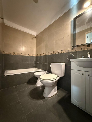 Departamento De 2 Ambientes En Calle 55 E/ 13 Y 14