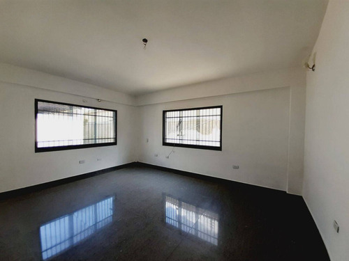 Se Vende Hermosa Casa Ubicada En San Diego, Urbanización Granja Colonial