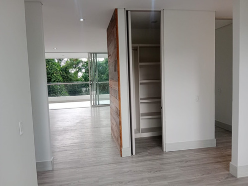 Venta Apartamento El Poblado Detrás Cancha De Golf Club Campestre
