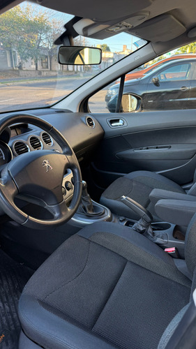 Peugeot 408 2.0 Allure 143cv