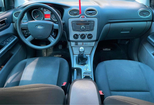 Imagen 8 de 10 de Ford Focus Exe Trend Sedan