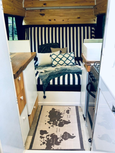 Equipamiento Y Camperizacion De Motorhomes Modernos