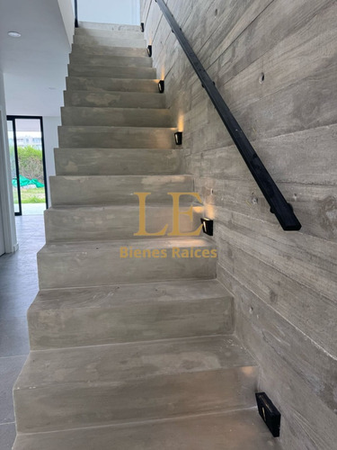 Venta Casa En Araucarias Puertos Del Lago