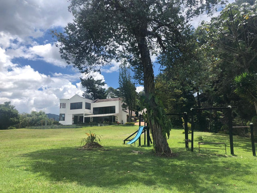 Finca En Venta, Exclusiva Parcelacion El Retiro, Antioquia
