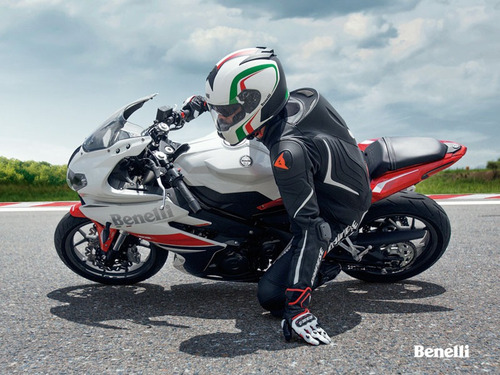 Imagen 6 de 13 de Benelli Bn 302 R Pista Carenada