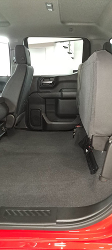 Chevrolet Silverado 5.3 V8 Custom Doble Cabina 4X4 At