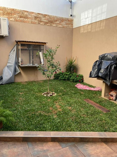Imagen 2 de 14 de Departamento Tipo Casa En 2 Plantas 4 Ambientes.