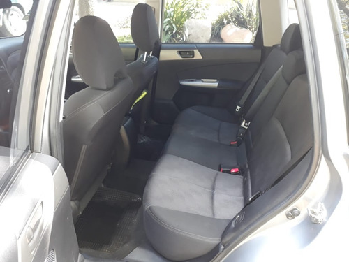 Subaru Forester 2.0 2010
