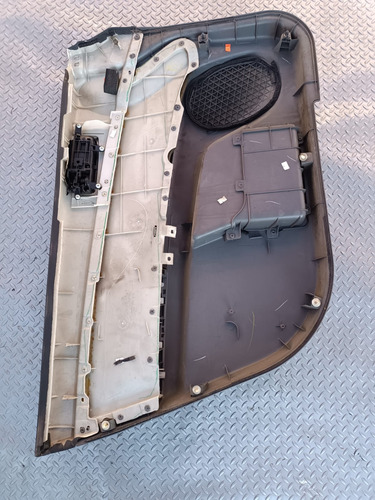 Tapa De Puerta Delantera Derecha Nissan Sentra 2007/2012 (Usado)