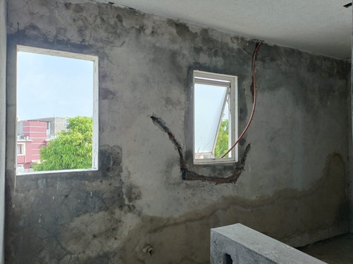 Sevende Casa $1,450,00 Tal Y Como Se Muestra En Las Fotos. En Calle Costa Azul Lotes 8 Y 9. Manzana A Entre Playa Xcaret Y Av. Xana. Col. Ampliación Las Bajadas. Veracruz. Ver.