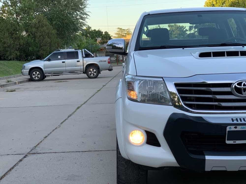 Toyota Hilux 3.0 Cd Srv I 171cv 4x2 2013