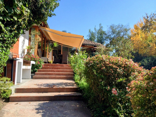Lomas De La Dehesa, En Condominio Club De Golf
