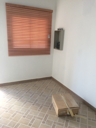 Imovel Comercial Residencial De Esquina, Duas Frentes , Permite Empreendimentos, Sobrados, Apartamentos, Galpão Comercial Com Garagem No Subsolo E Andar Superior ! Lojas , Escritórios !