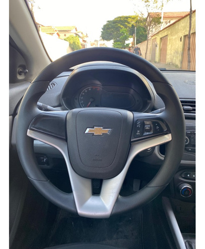 Chevrolet Onix 1.0 MPFI LT 8V FLEX 4P MANUAL