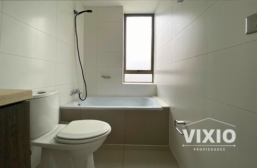Arriendo San Joaquin Frente A Metro 1 Dormitorio Y Balcón