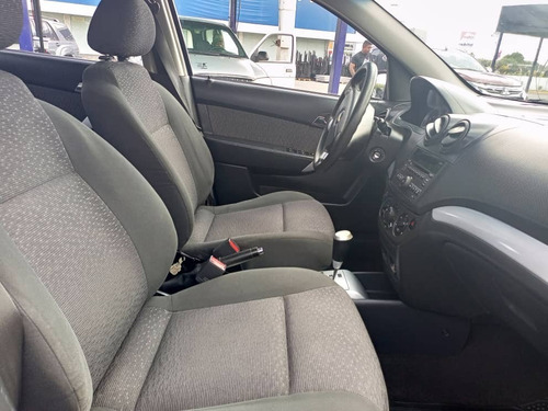 Imagen 12 de 16 de Chevrolet Aveo Lt