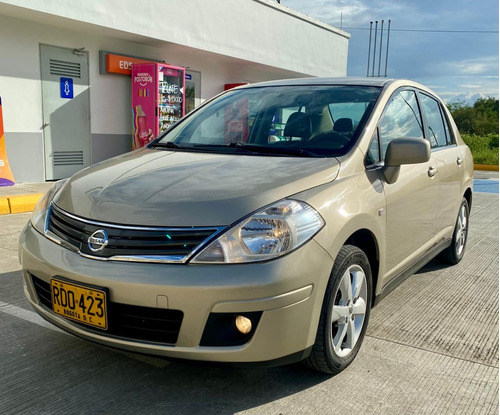 Nissan Tiida 1.8 Premium 4 p