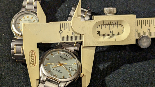 Pareja De Relojes Philip Persio De Titanio Japoneses Genuino (Usado)