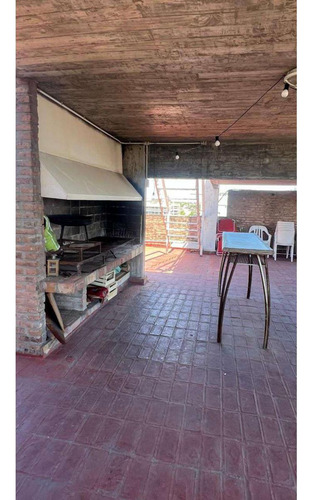 Departamento En Venta Exclusivo De 3 Dormitorios Pichincha