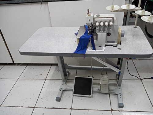 Maquina Overlok Ponto Cadeia 747k Siruba Usada 110/220v Bege (Usado)