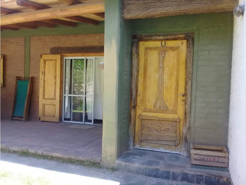 Hermosa Casa Estilo Rústico En Venta!