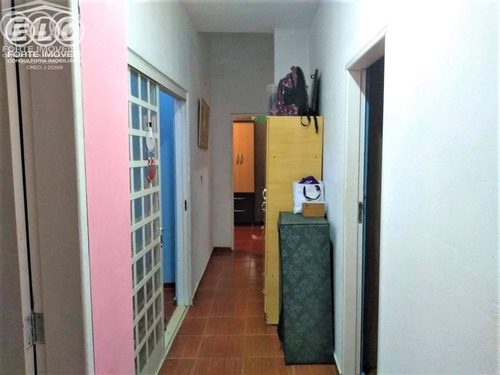 Linda Chácara Com Boa Localização, E Facilidade De Acesso Ao Centro Comercial Da Cidade, Local Com Muita Área Verde E Qualidade De Vida Com A Natureza - Ch00367 - 34367189