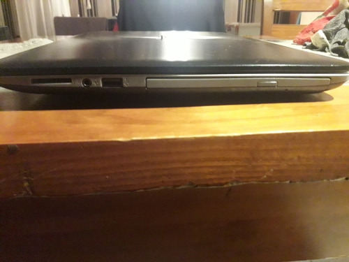 Laptop Asus X556u I5 7200 6gb Ram 1tb