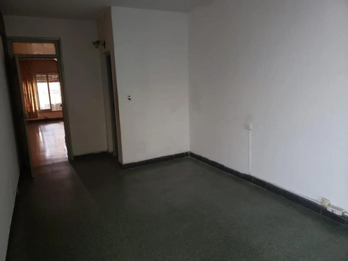 Imagen 14 de 19 de Casa Venta 3 Dormitorios - Azcuenaga - Refaccionar.