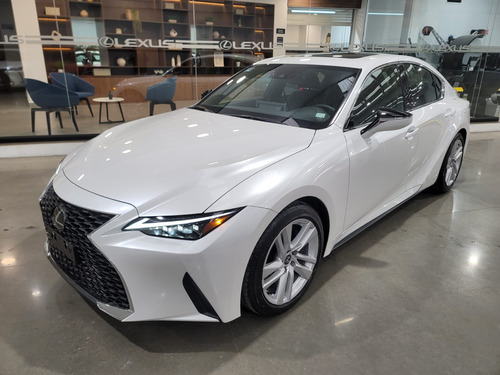 Lexus Is 300 Premium 2023