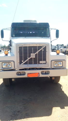 Volvo N 10, 280 Cv, 6x2, 1986, Branco, Interclima, Bom Pneus