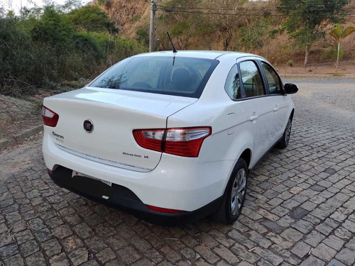 Imagem 5 de 14 de Fiat Grand Siena 2018 1.4 Attractive Flex 4p