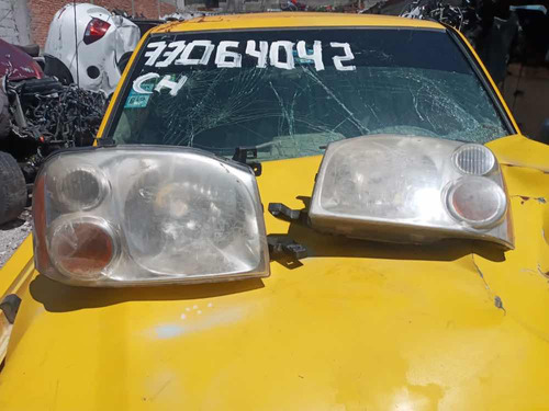 Faros Izq Y Der Nissan D22 Frontier 08-14