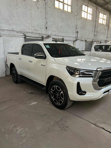 Toyota Hilux 2.8 Cd Srx 177cv 4x2 At