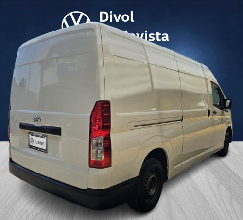 Toyota Hiace SUPER LARGA TM