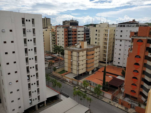 Imagen 11 de 12 de Se Alquila Apartamento En La Urb El Bosque Maracay 04144530004