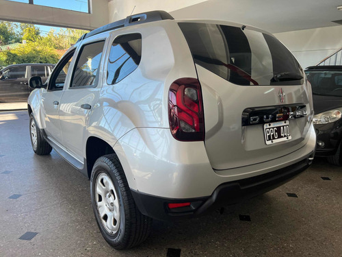 Imagen 4 de 8 de Renault Duster 2016 1.6 Ph2 4x2 Dynamique 110cv