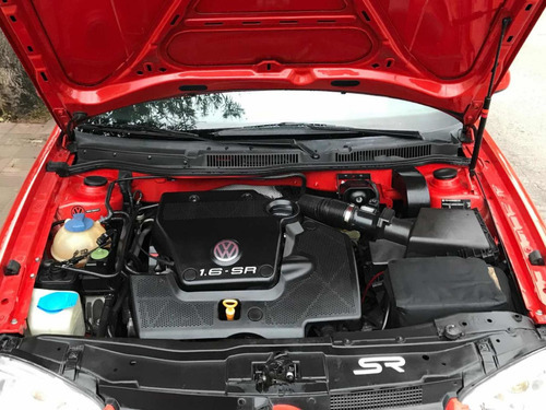 Volkswagen Golf 1.6 S.r