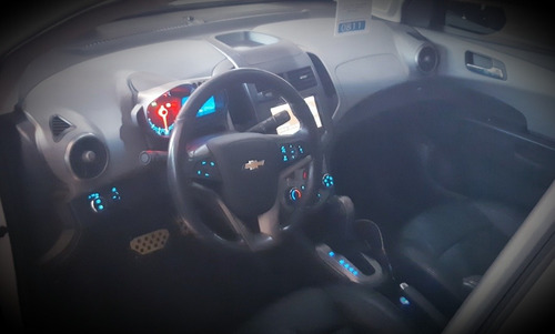 Imagem 8 de 9 de Chevrolet Sonic 2014 1.6 16v Ltz Effect Aut. 5p
